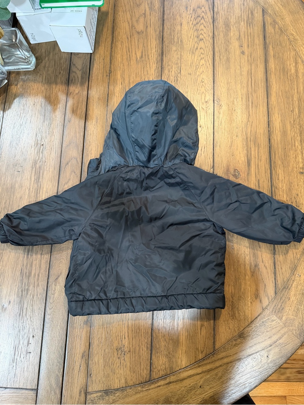 Nike Kids Hooded Puffer Jacket in Black with White Logo 12M - Picture 6 of 8